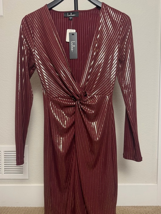 Lulus Dresses & Skirts - Lulu’s Dress Size Small Burgundy and Gold metallic